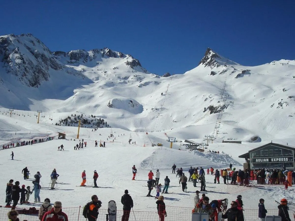 לוז-סן-סובר Studio Cabine 4 Pers, Balcon Sud, Parking, Prox Centre Luz-St-Sauveur, Proche Ski Et Thermes - Fr-1-402-72 צרפת